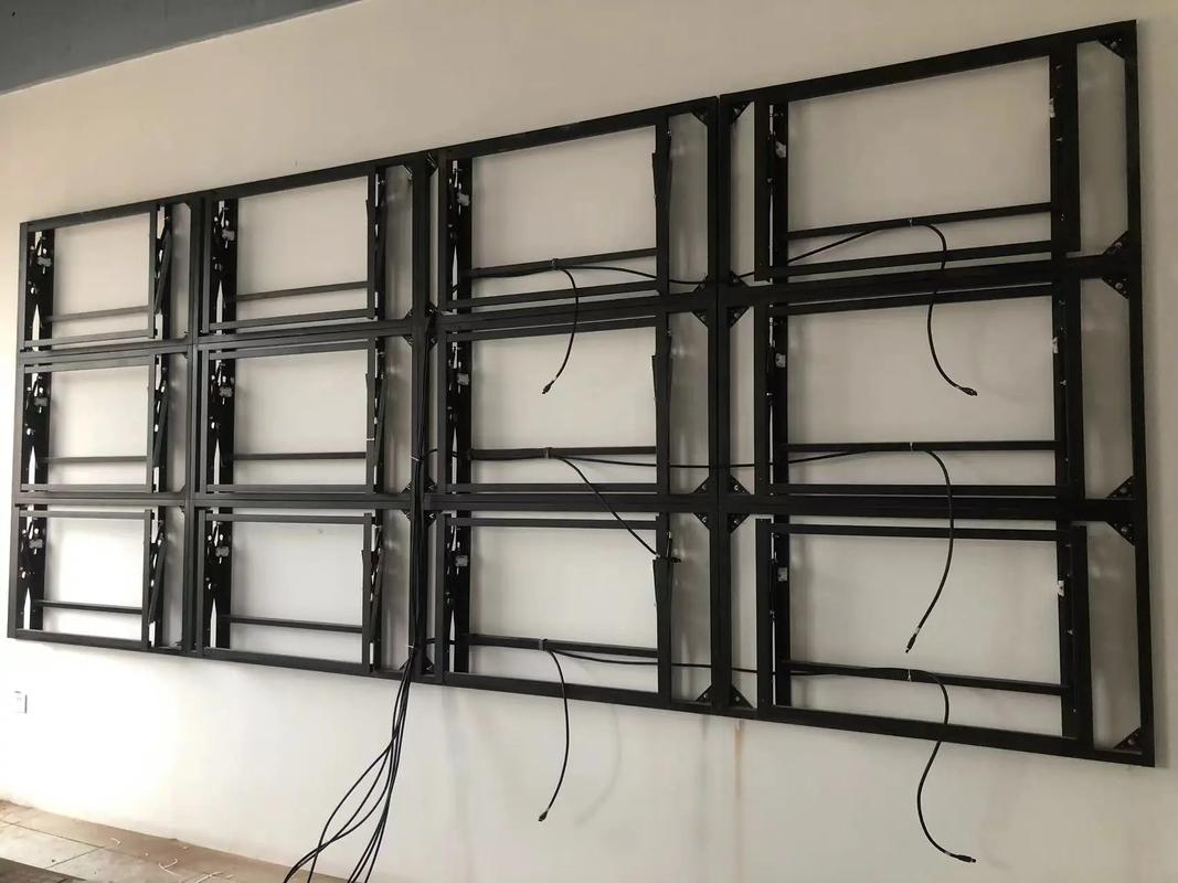 拼接屏55寸3x4陣列安裝完工 智能化弱電工程與安防監(jiān)控的完美融合